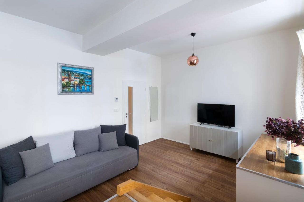 Hotel apartamentowy Tales Boutique By Dwellfort Praga