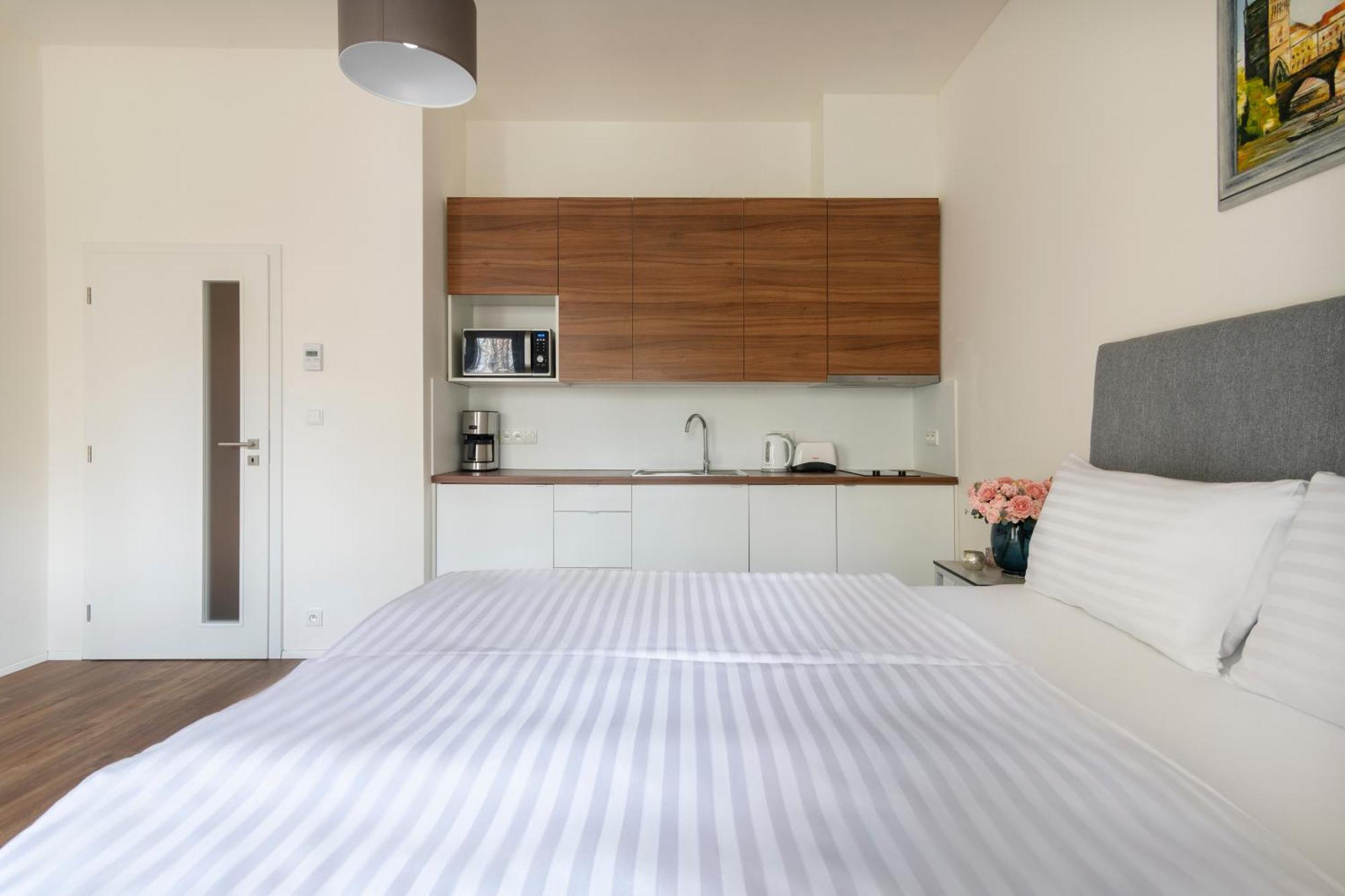 Tales Boutique By Dwellfort Hotel apartamentowy Praga
